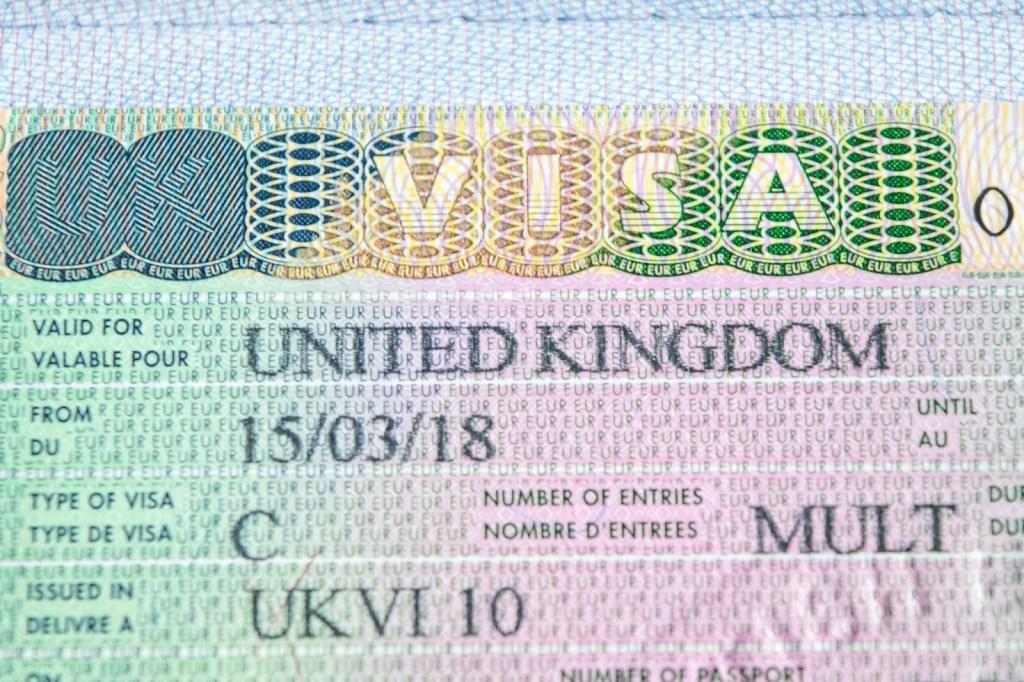 UK to Transition to E-Visas From January 2025